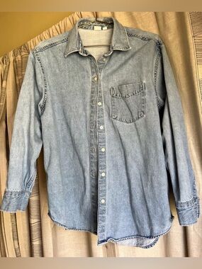 GAP Light Wash Denim Shacket Button Down Shirt Jacket Size Small